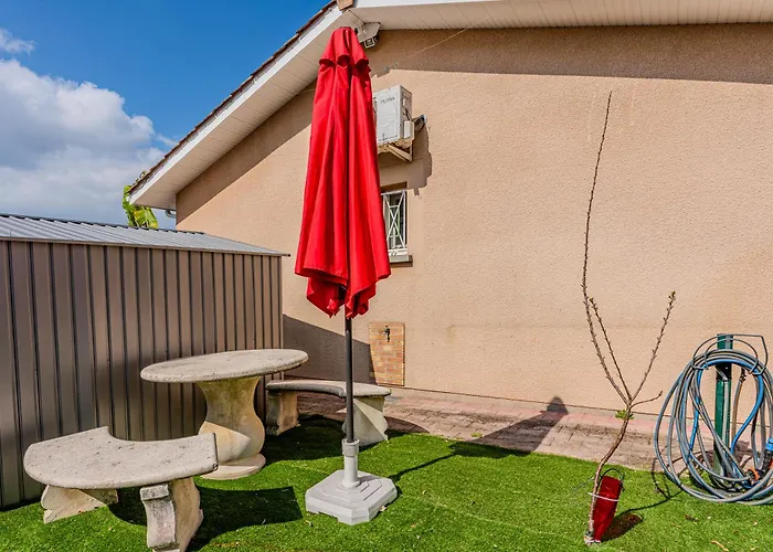 Studio Zen 20 M² * 居让梅斯特拉